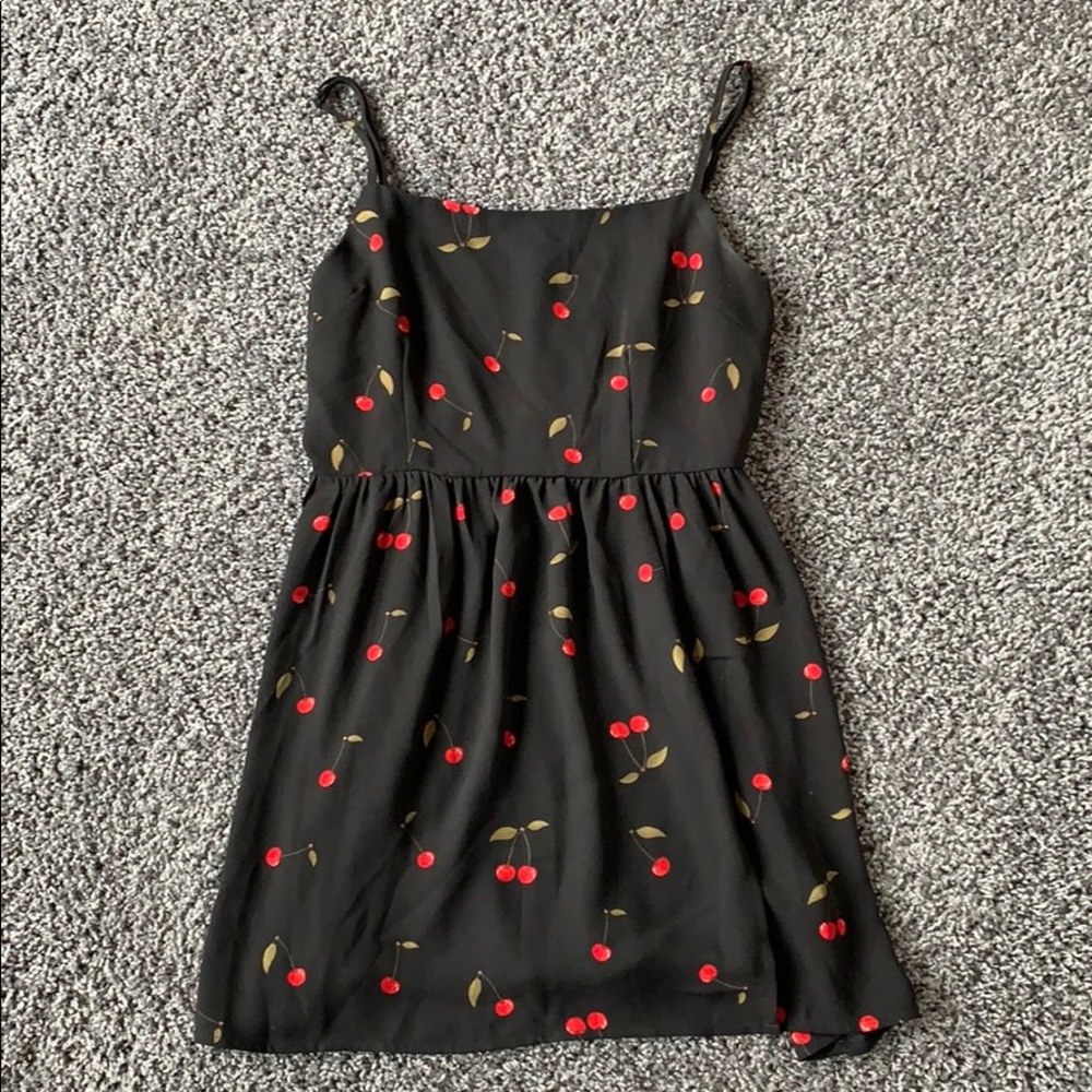 Tobi Women’s Size M Cherry Dress